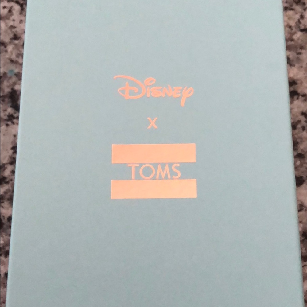 Kids Disney x Toms collection. Sleeping Beauty!